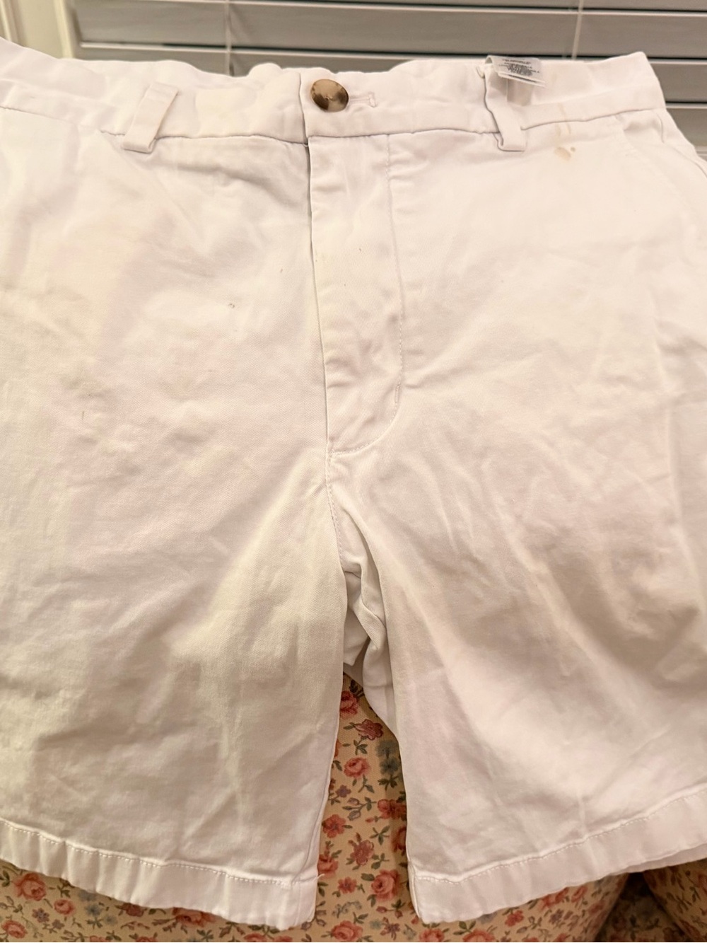 Vineyard Vines Classic light kaki color Flat-Front Men's Shorts